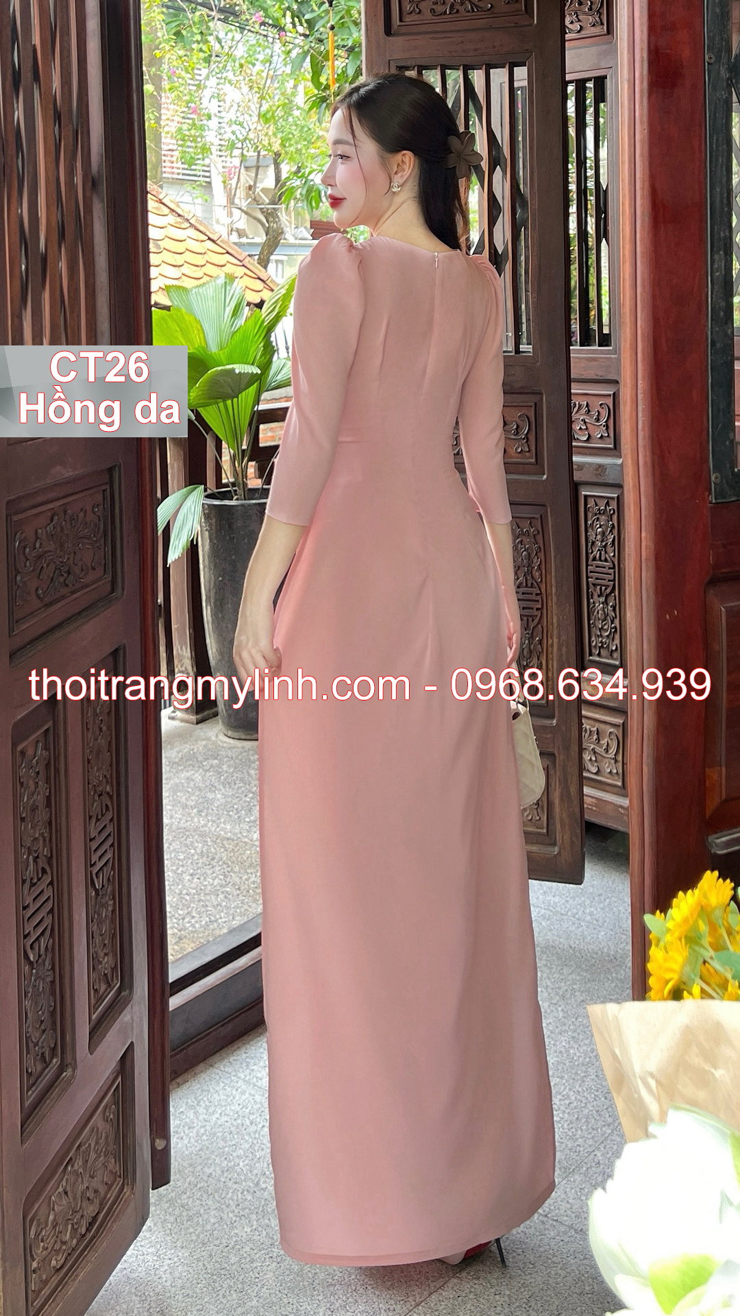 Bộ áo dài cổ tròn xếp li màu hồng da